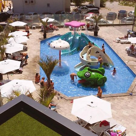 Provence Apartment In Spa N Pool Resort Mamaia Exterior photo